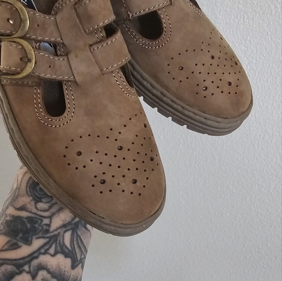 SOLD ON INSTA. - Picture 10 of 11